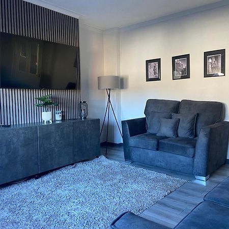 Glasgow Apartment Close To The Airport Renfrew Buitenkant foto