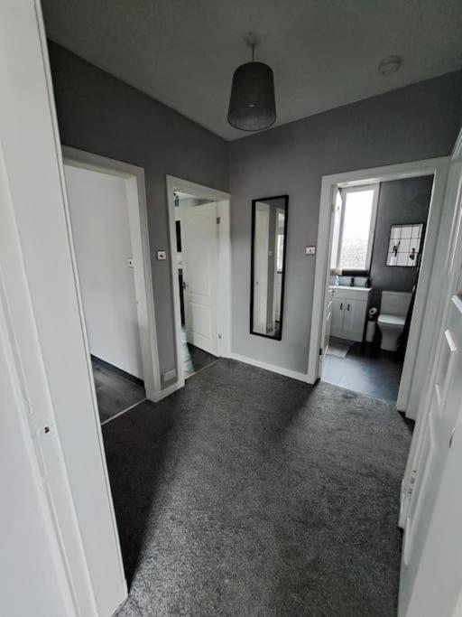 Glasgow Apartment Close To The Airport Renfrew Buitenkant foto