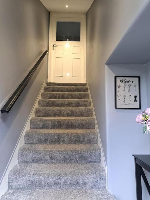 Glasgow Apartment Close To The Airport Renfrew Buitenkant foto